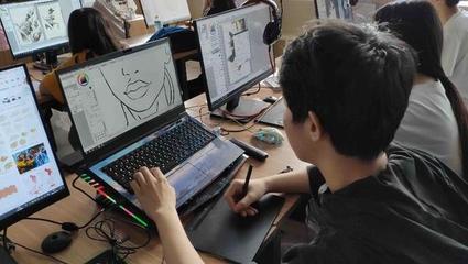 西安綜合職業(yè)中等專業(yè)學(xué)校計算機動漫與游戲制作專業(yè)榮獲首批市級重點專業(yè)認定——以電腦動畫設(shè)計為核心，打造人才培養(yǎng)新高地